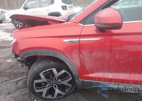 2022 Volkswagen Taos 1.5T Sel z USA, uszkodzony, nr VIN 3VVJX7B22NM025057